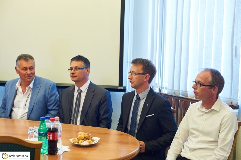 Informatikai sajtótájékoztató a kórházban - fotó Szarka Lajos