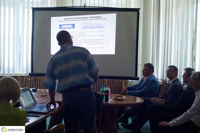 Informatikai sajtótájékoztató a kórházban - fotó Szarka Lajos