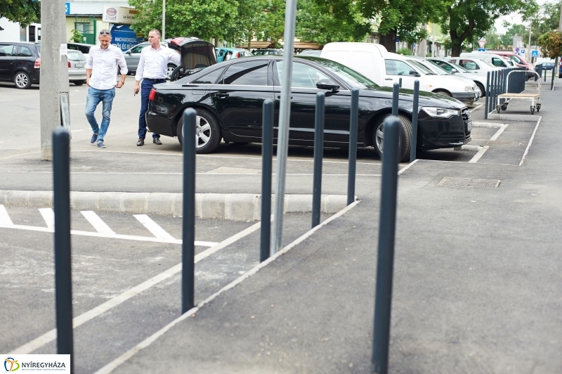 Piac szépségverseny és új parkolók - fotó Szarka Lajos