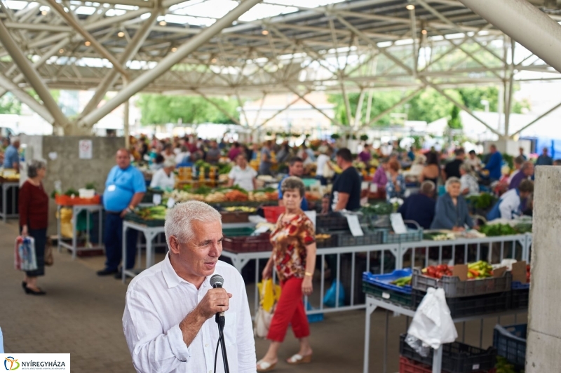 Piac szépségverseny és új parkolók - fotó Szarka Lajos