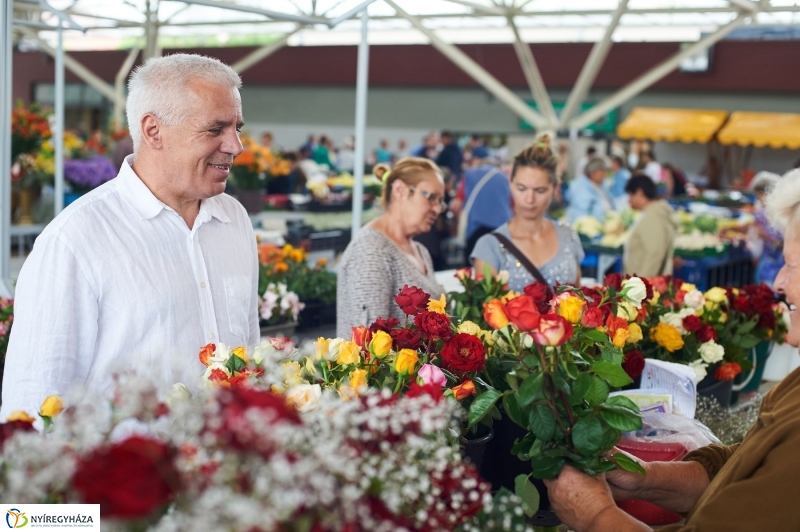 Piac szépségverseny és új parkolók - fotó Szarka Lajos