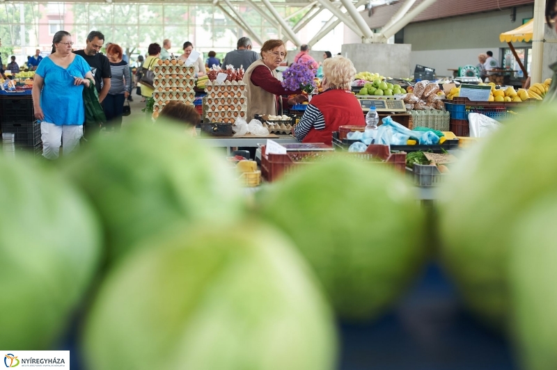 Piac szépségverseny és új parkolók - fotó Szarka Lajos