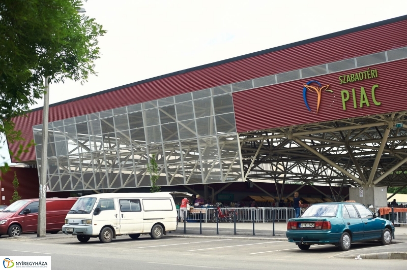 Piac szépségverseny és új parkolók - fotó Szarka Lajos