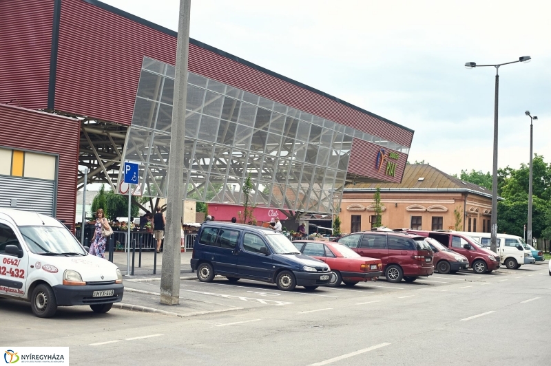 Piac szépségverseny és új parkolók - fotó Szarka Lajos