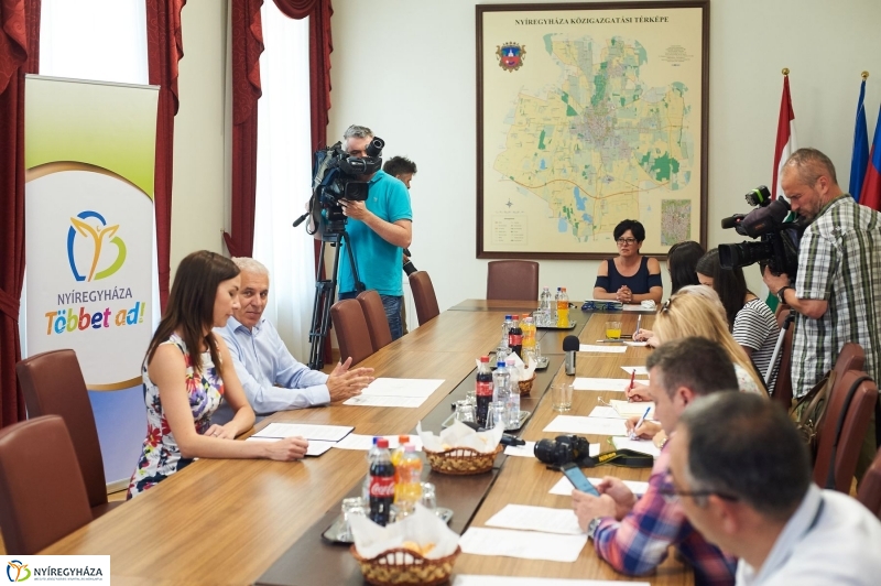 Útfejlesztések sajtótájékoztató - fotó Szarka Lajos