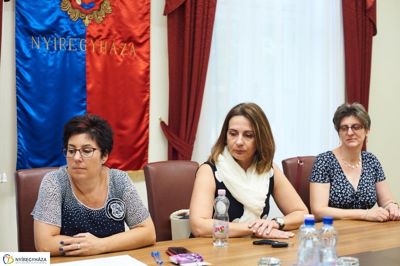 Támogatás rászoruló hallgatóknak - fotó Szarka Lajos