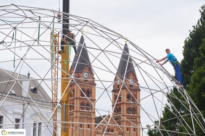 Készülődés a bringa fesztiválra - fotó Szarka Lajos