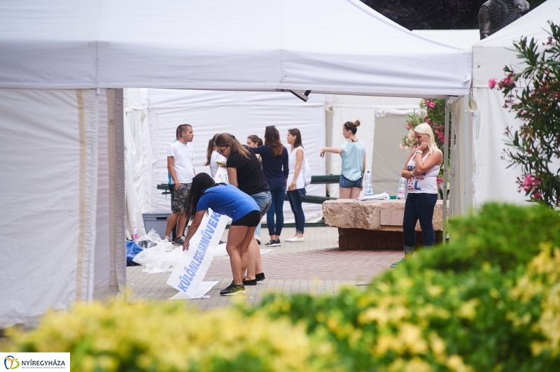 Készülődés a bringa fesztiválra - fotó Szarka Lajos