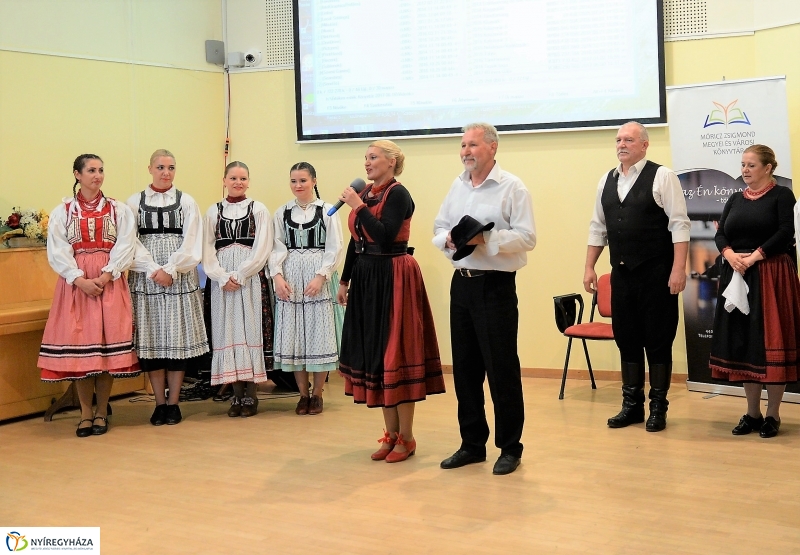 A Szabolcs Néptáncegyüttes bemutatkozása az Értékes Esték sorozatban