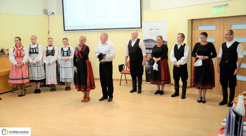 A Szabolcs Néptáncegyüttes bemutatkozása az Értékes Esték sorozatban