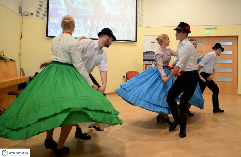 A Szabolcs Néptáncegyüttes bemutatkozása az Értékes Esték sorozatban