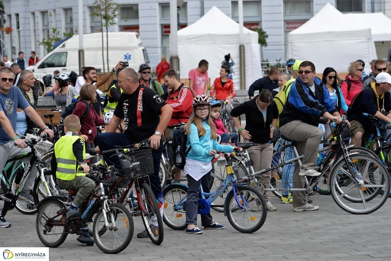 Elrajtolt a Vidám Kerekezés