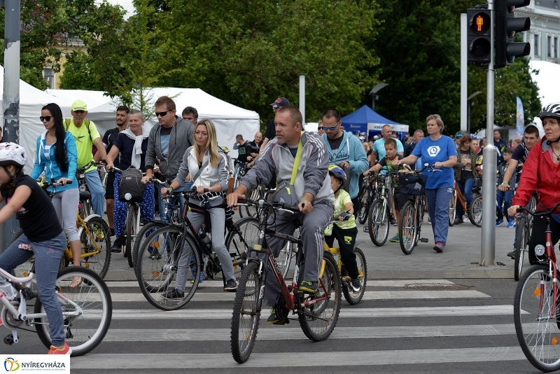 Elrajtolt a Vidám Kerekezés