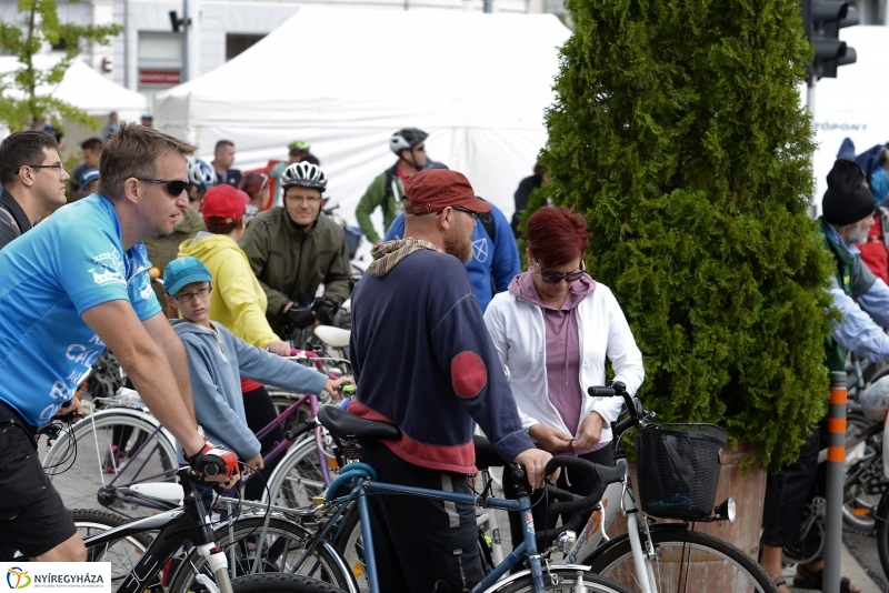 Elrajtolt a Vidám Kerekezés