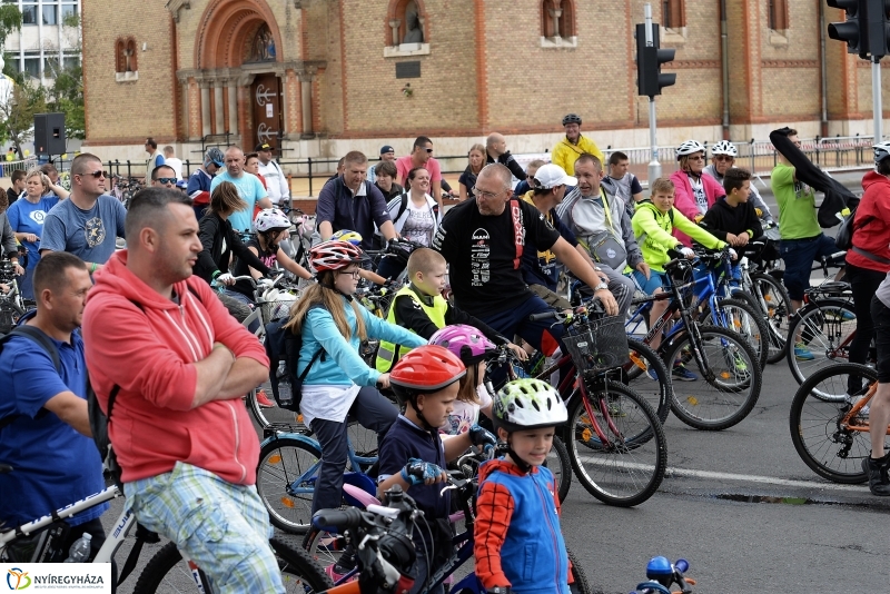 Elrajtolt a Vidám Kerekezés