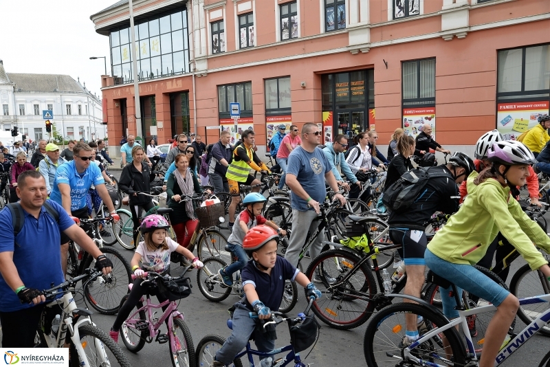 Elrajtolt a Vidám Kerekezés