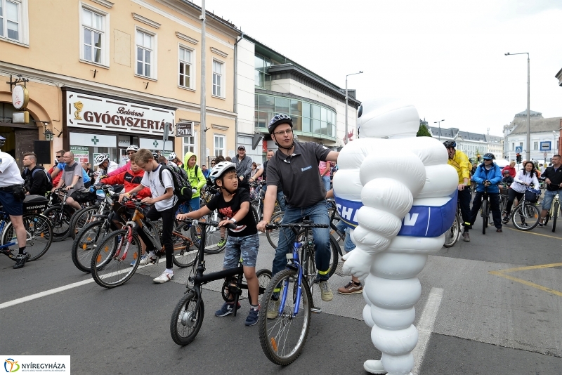 Elrajtolt a Vidám Kerekezés