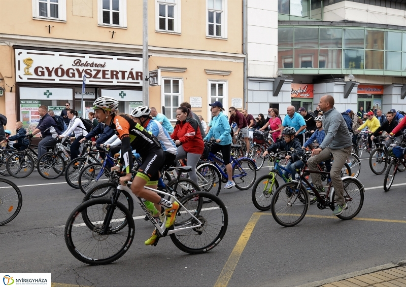 Elrajtolt a Vidám Kerekezés