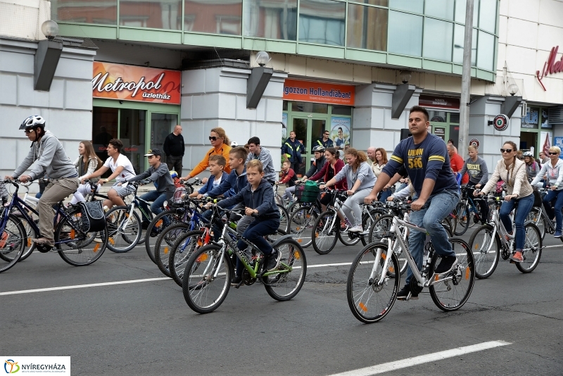 Elrajtolt a Vidám Kerekezés