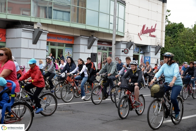 Elrajtolt a Vidám Kerekezés