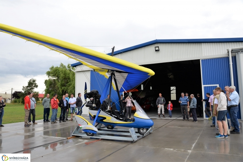 Repülőgép hangár átadás