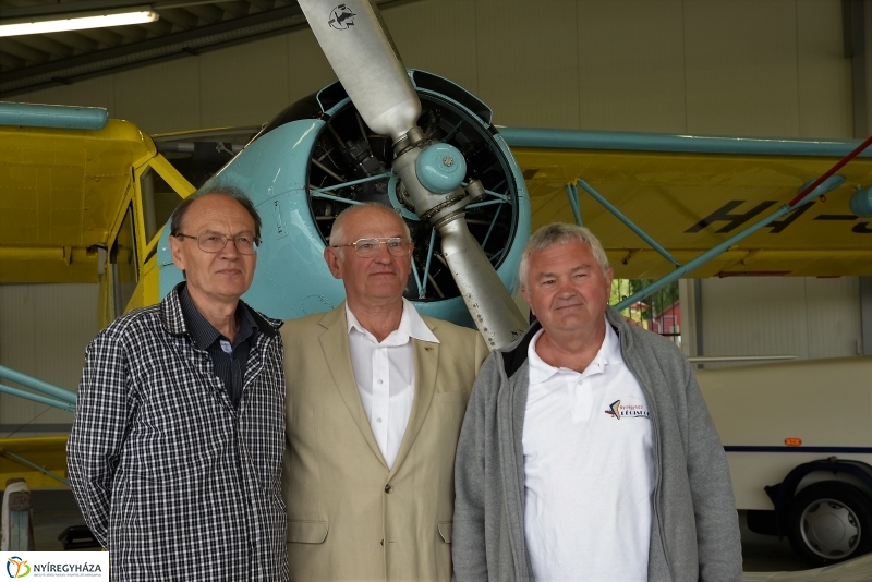 Repülőgép hangár átadás