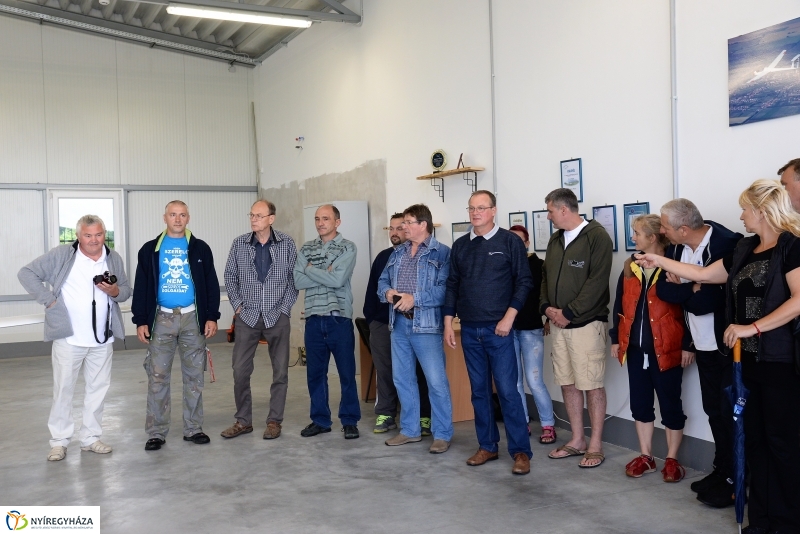 Repülőgép hangár átadás