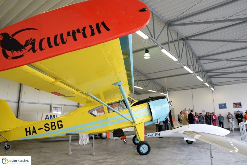 Repülőgép hangár átadás