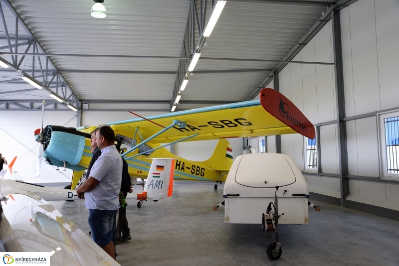 Repülőgép hangár átadás