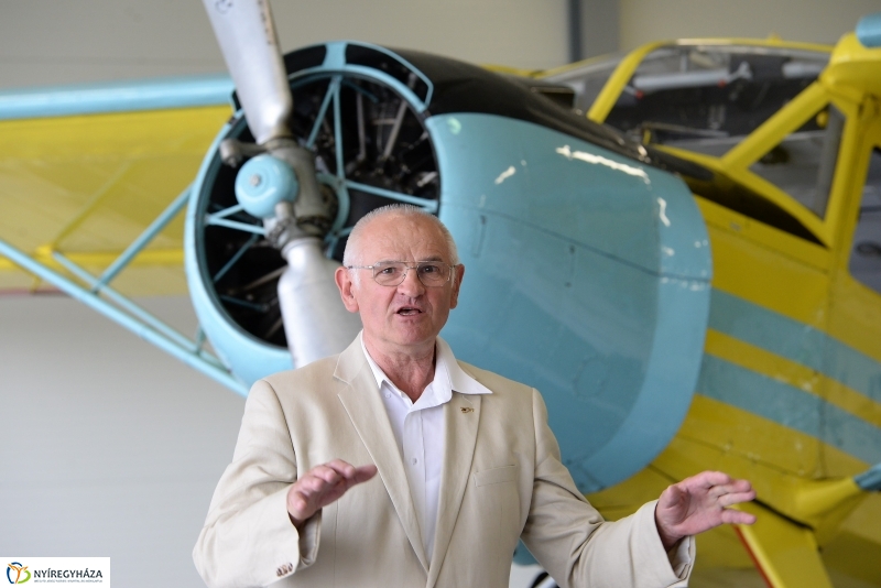 Repülőgép hangár átadás