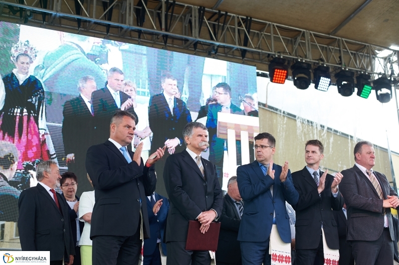 Ajaki lakodalom - fotó Szarka Lajos