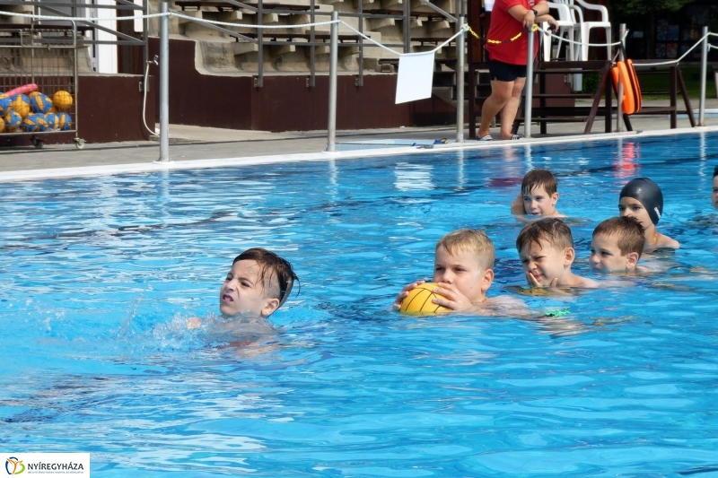 Vízilabda tábor Sóstón - fotó Szarka Lajos