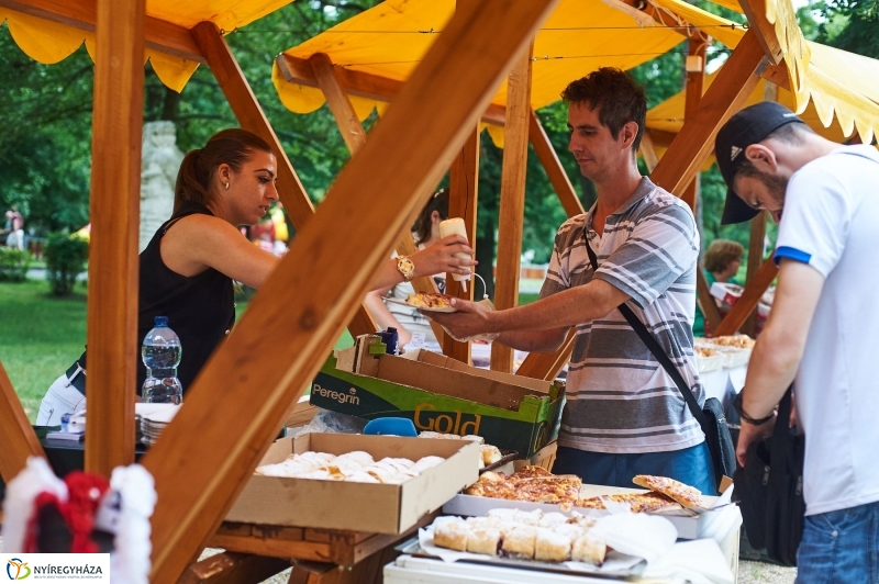 Megnyitott a Sóstói Piac - fotó Szarka Lajos