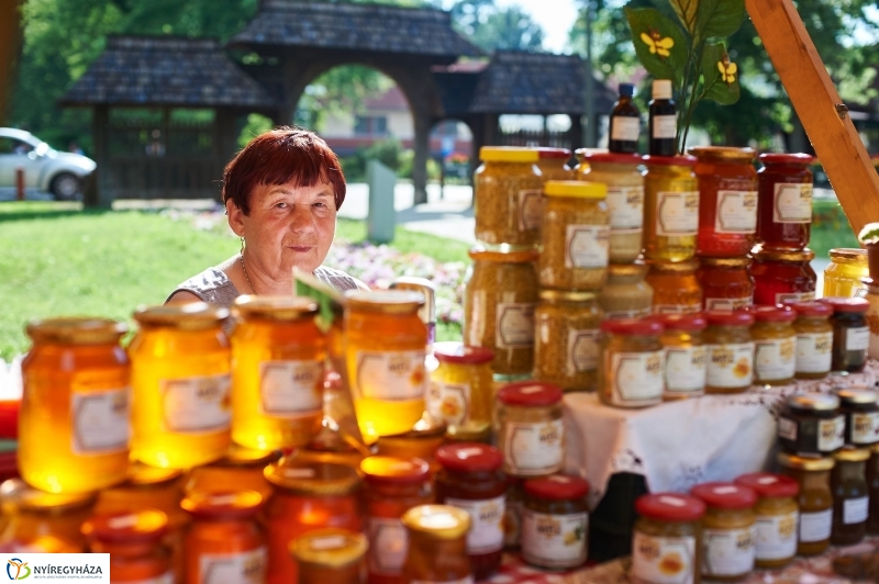 Megnyitott a Sóstói Piac - fotó Szarka Lajos