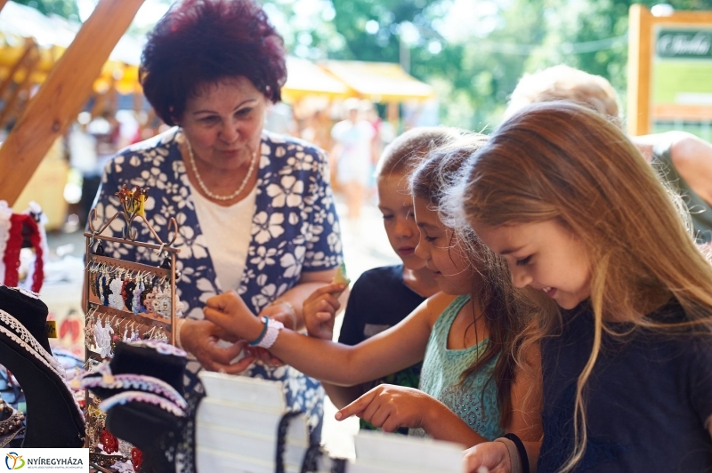 Megnyitott a Sóstói Piac - fotó Szarka Lajos