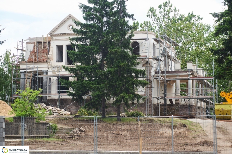 Felújítás a Bencs Villában - fotó Szarka Lajos