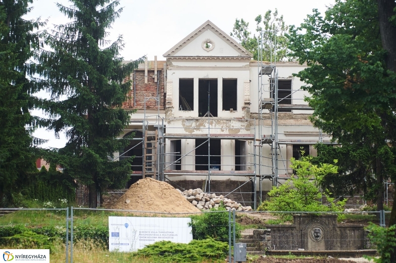 Felújítás a Bencs Villában - fotó Szarka Lajos