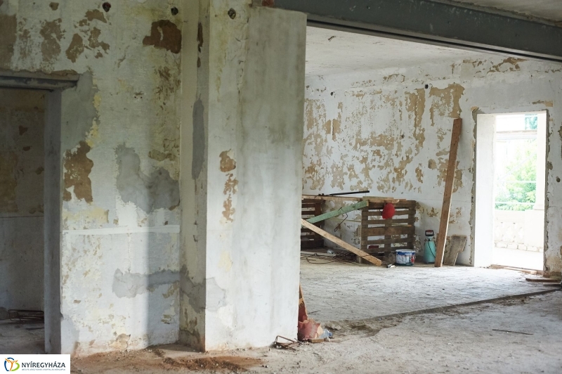 Felújítás a Bencs Villában - fotó Szarka Lajos