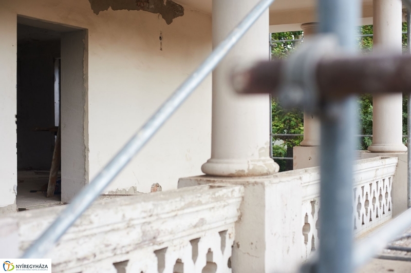 Felújítás a Bencs Villában - fotó Szarka Lajos