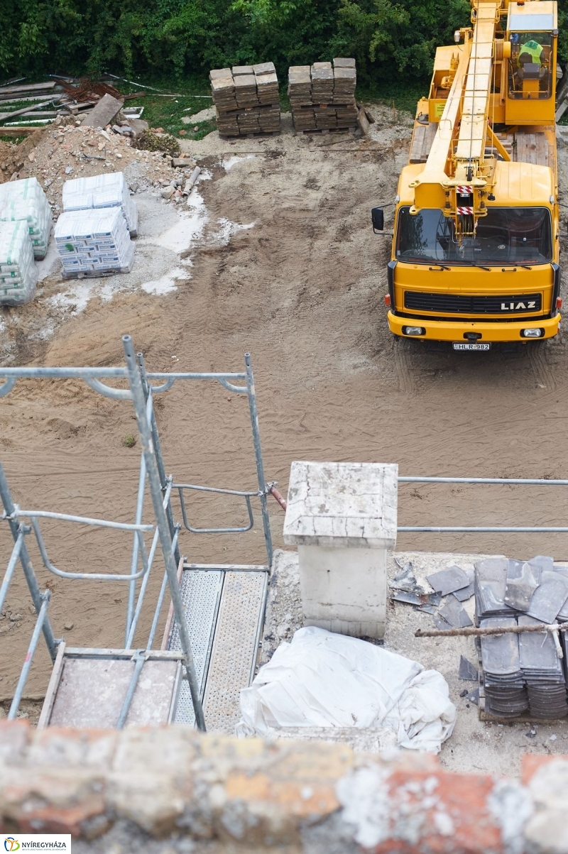 Felújítás a Bencs Villában - fotó Szarka Lajos