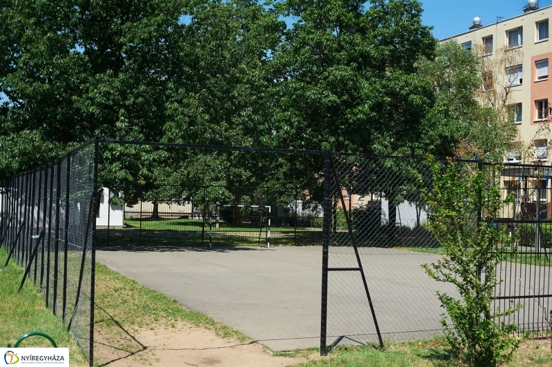 Jósaváros, Május 1 tér - fotó Szarka Lajos