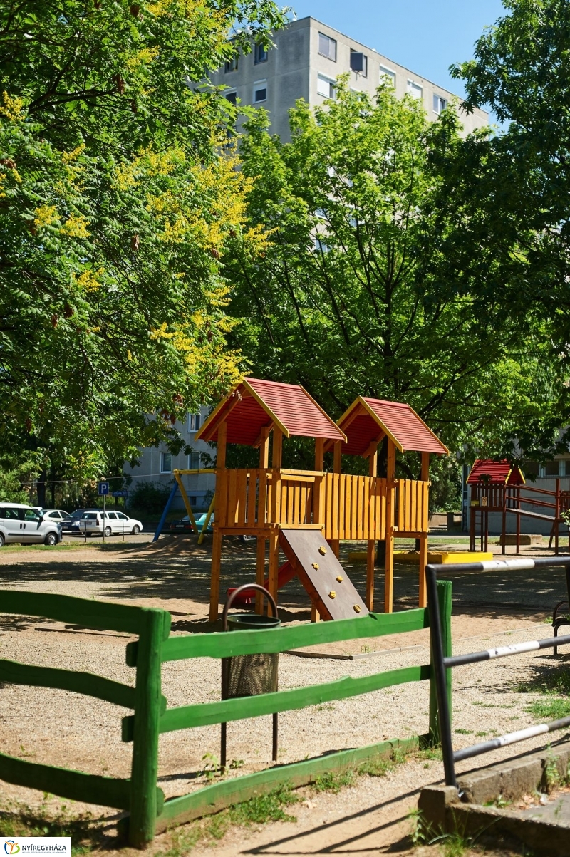 Jósaváros, Május 1 tér - fotó Szarka Lajos