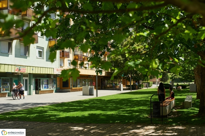 Jósaváros, Május 1 tér - fotó Szarka Lajos