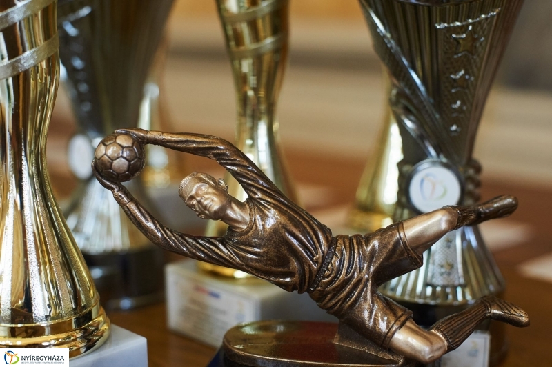 Kispályás foci díjak - fotó Szarka Lajos