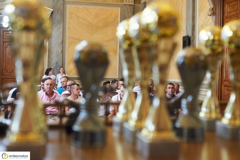 Kispályás foci díjak - fotó Szarka Lajos