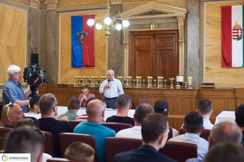 Kispályás foci díjak - fotó Szarka Lajos