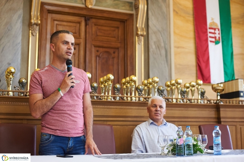 Kispályás foci díjak - fotó Szarka Lajos