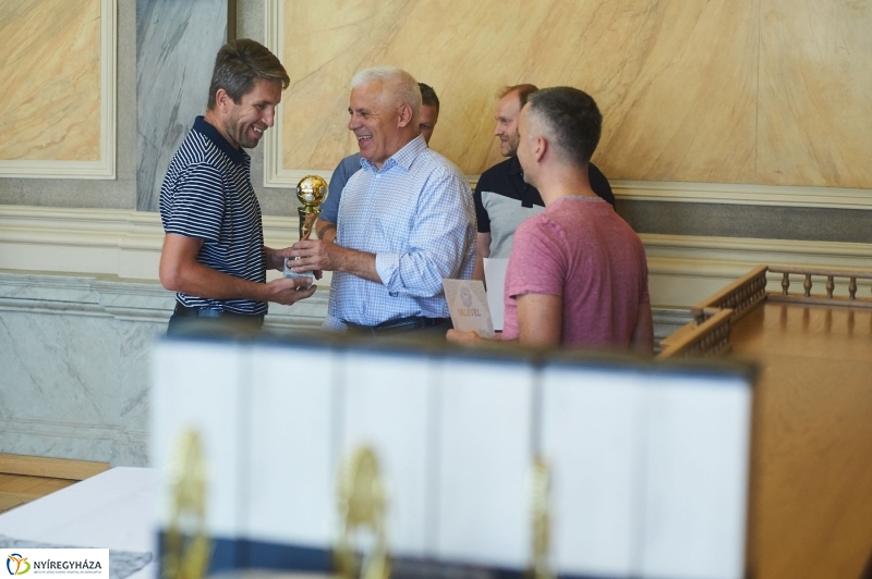 Kispályás foci díjak - fotó Szarka Lajos