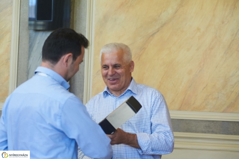 Kispályás foci díjak - fotó Szarka Lajos