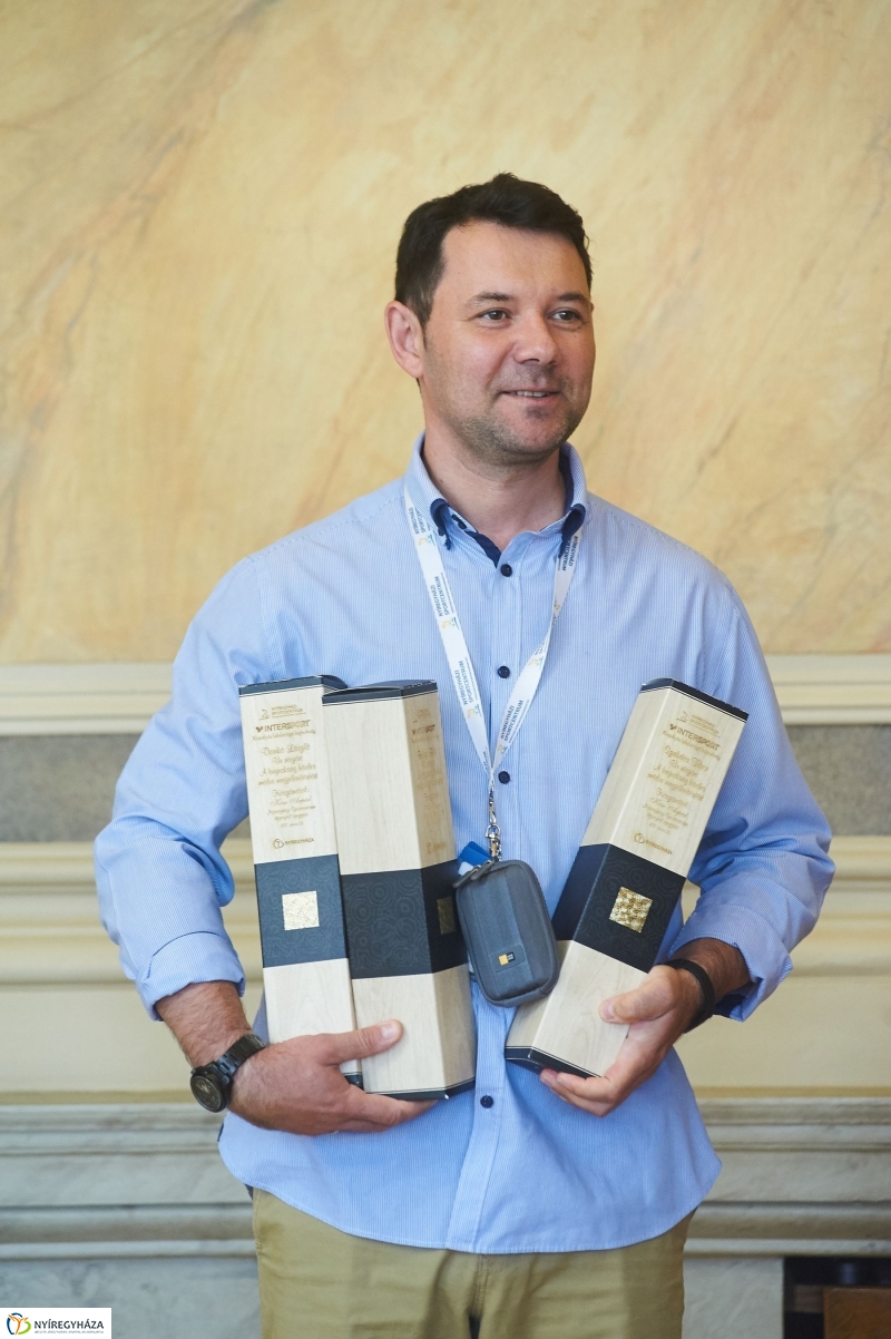 Kispályás foci díjak - fotó Szarka Lajos